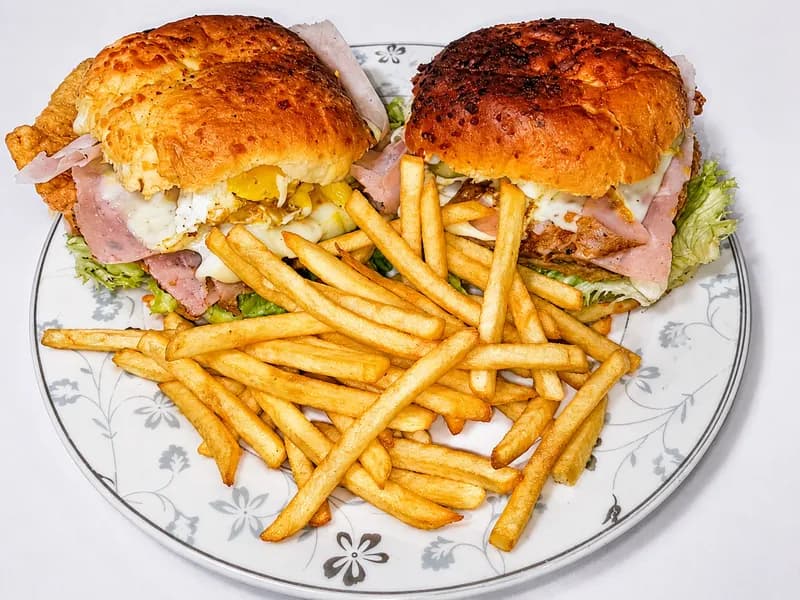 Milanesa chica al pan completa