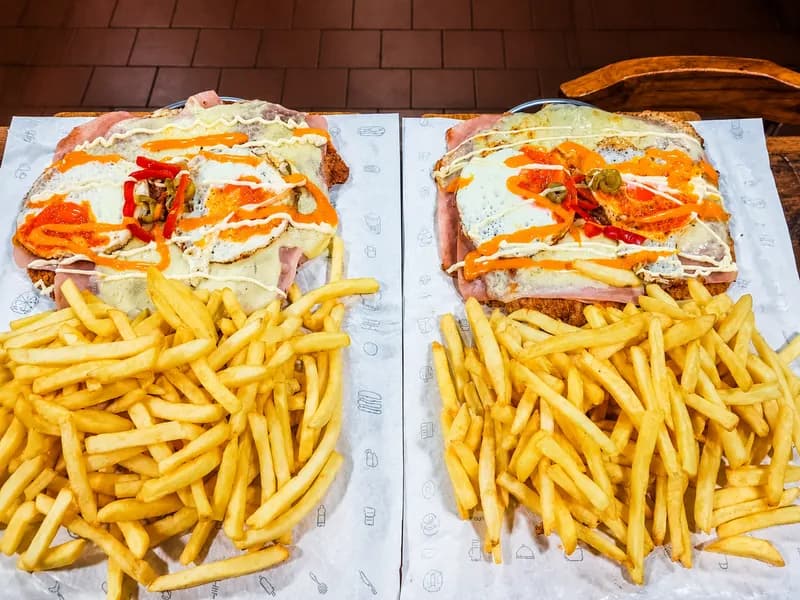 Medio metro de milanesa